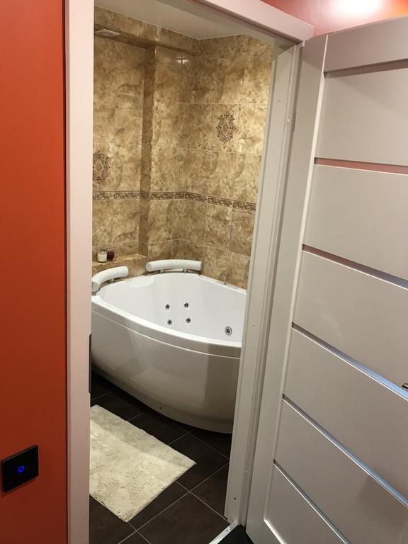 Trumpalaike Buto Nuoma Rokiskyje Su Jacuzzi Rokiskis Extérieur photo